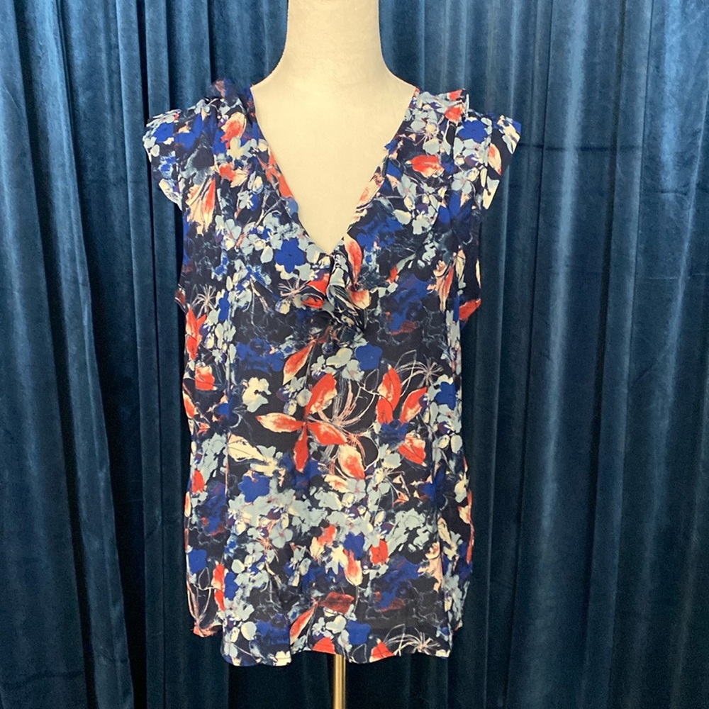 Gibson beautiful floral sleeveless top